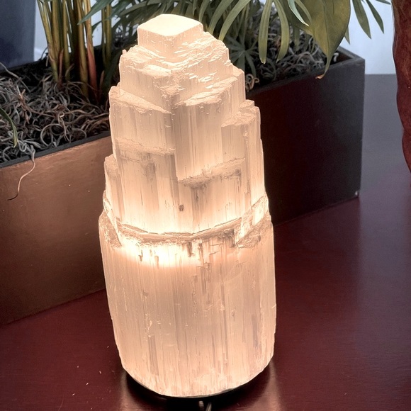 Genuine selenite crystal lamp - Picture 5 of 10